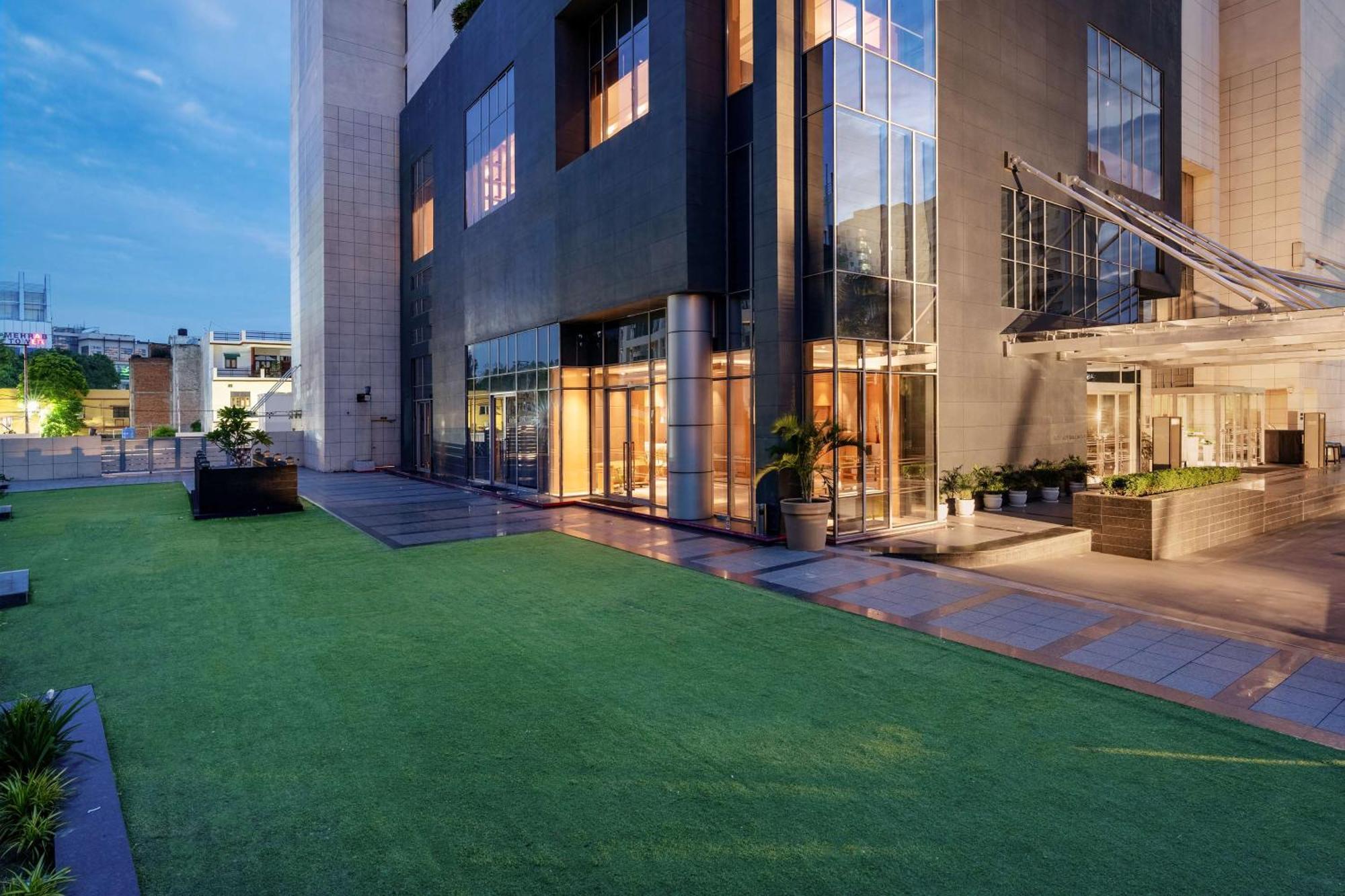 Отель Hyatt Regency Lucknow Gomti Nagar Экстерьер фото